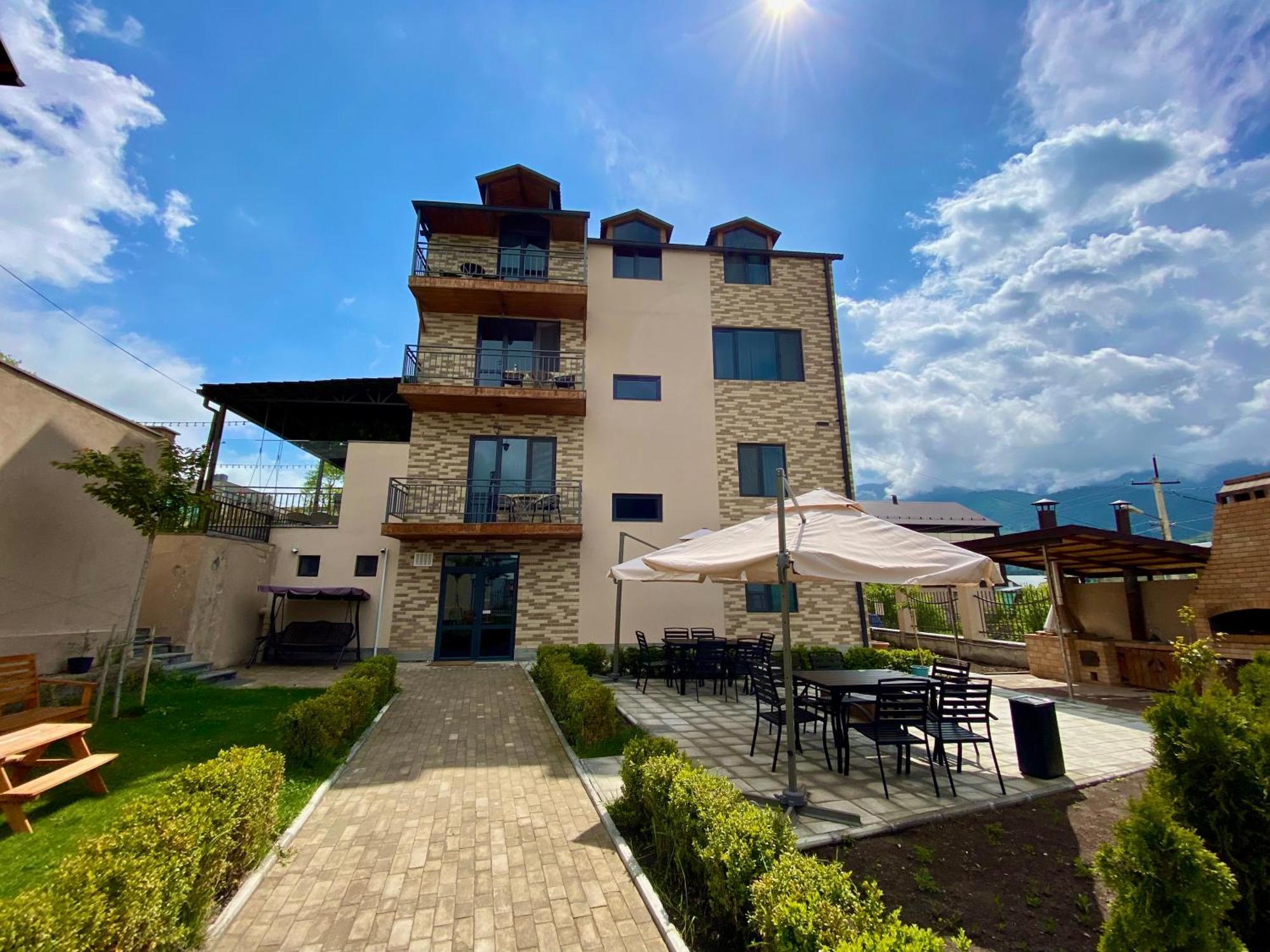 Aurelia Hotel & Restaurant Dilijan Exterior photo