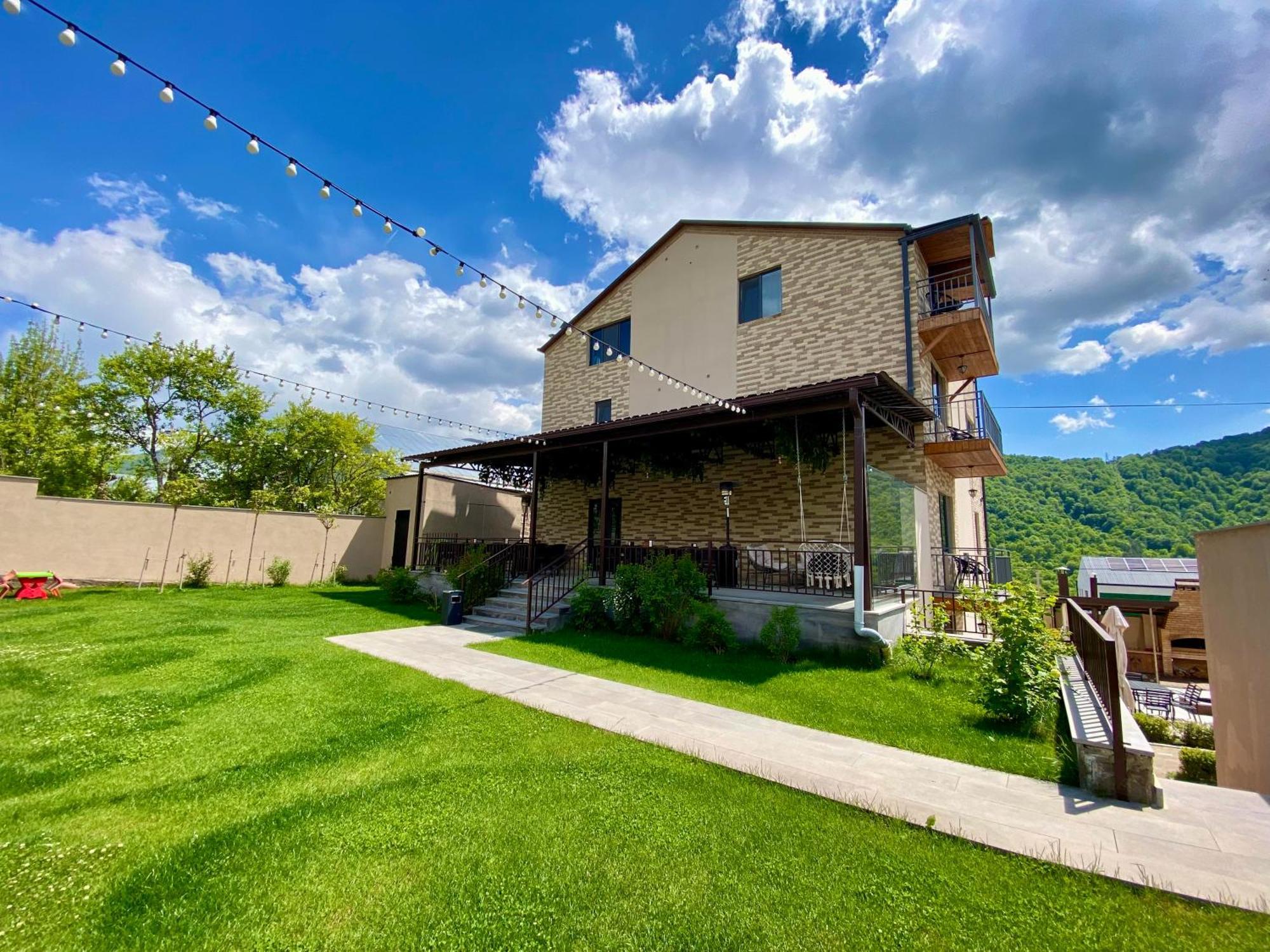 Aurelia Hotel & Restaurant Dilijan Exterior photo