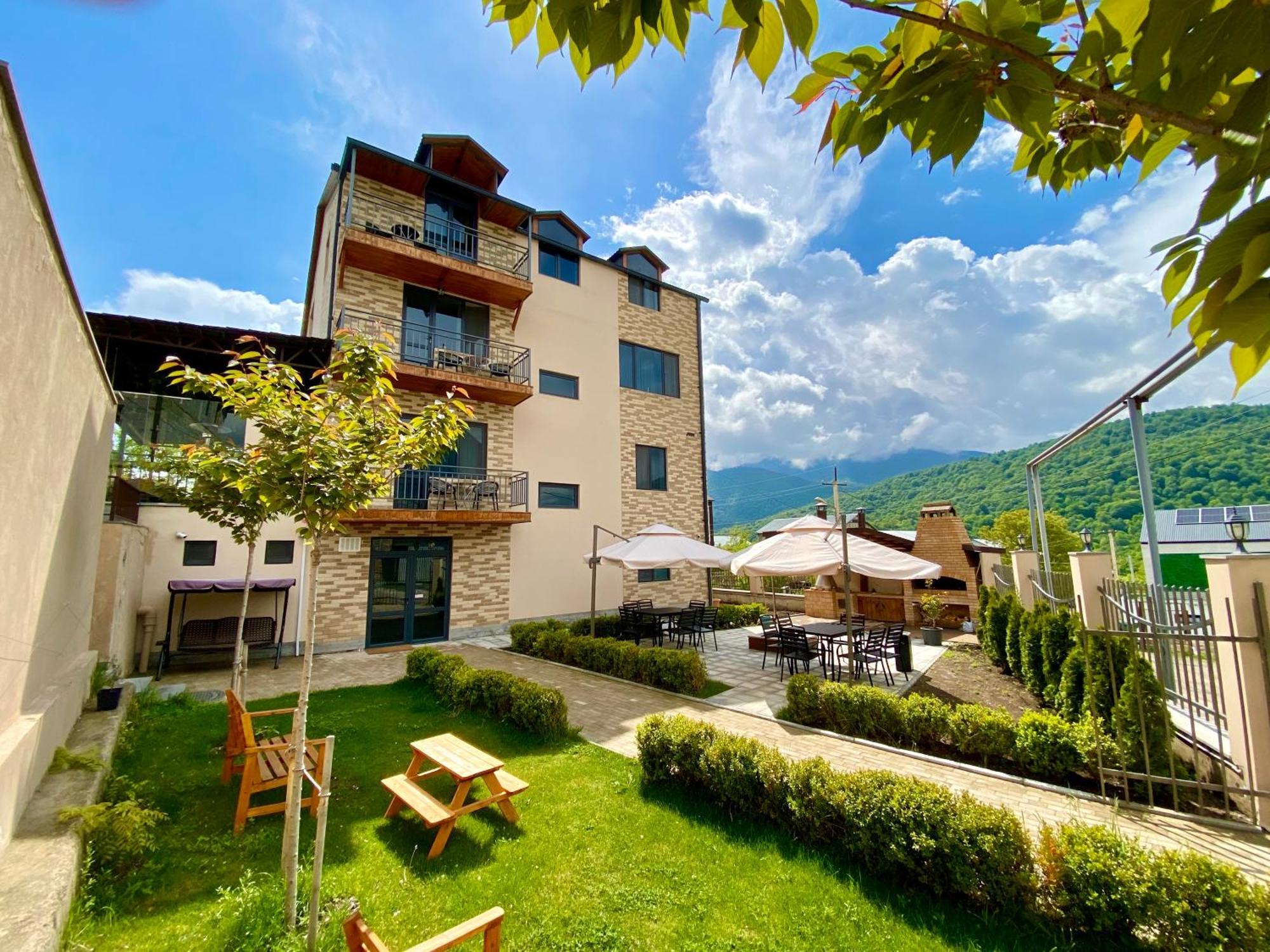 Aurelia Hotel & Restaurant Dilijan Exterior photo